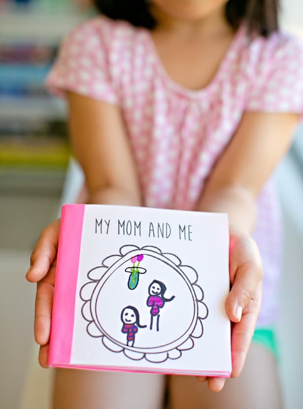 Mom and Me book. Shabbymintchicparty.com