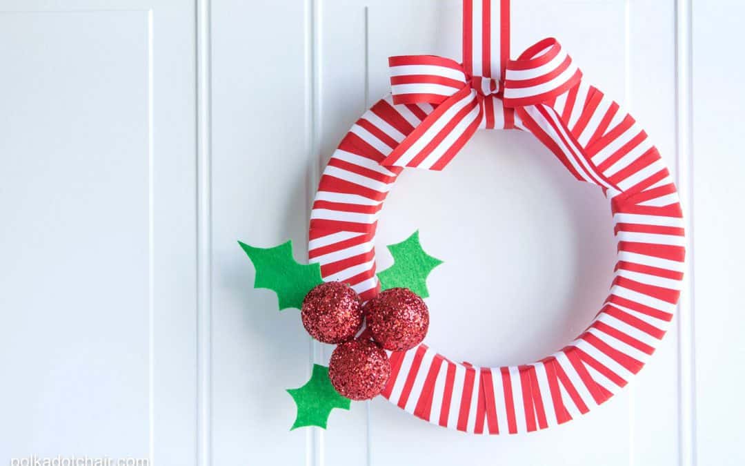 12 CHEAP DIY CHRISTMAS WREATHS YOU CAN MAKE IN 30 MINS OR LESS!